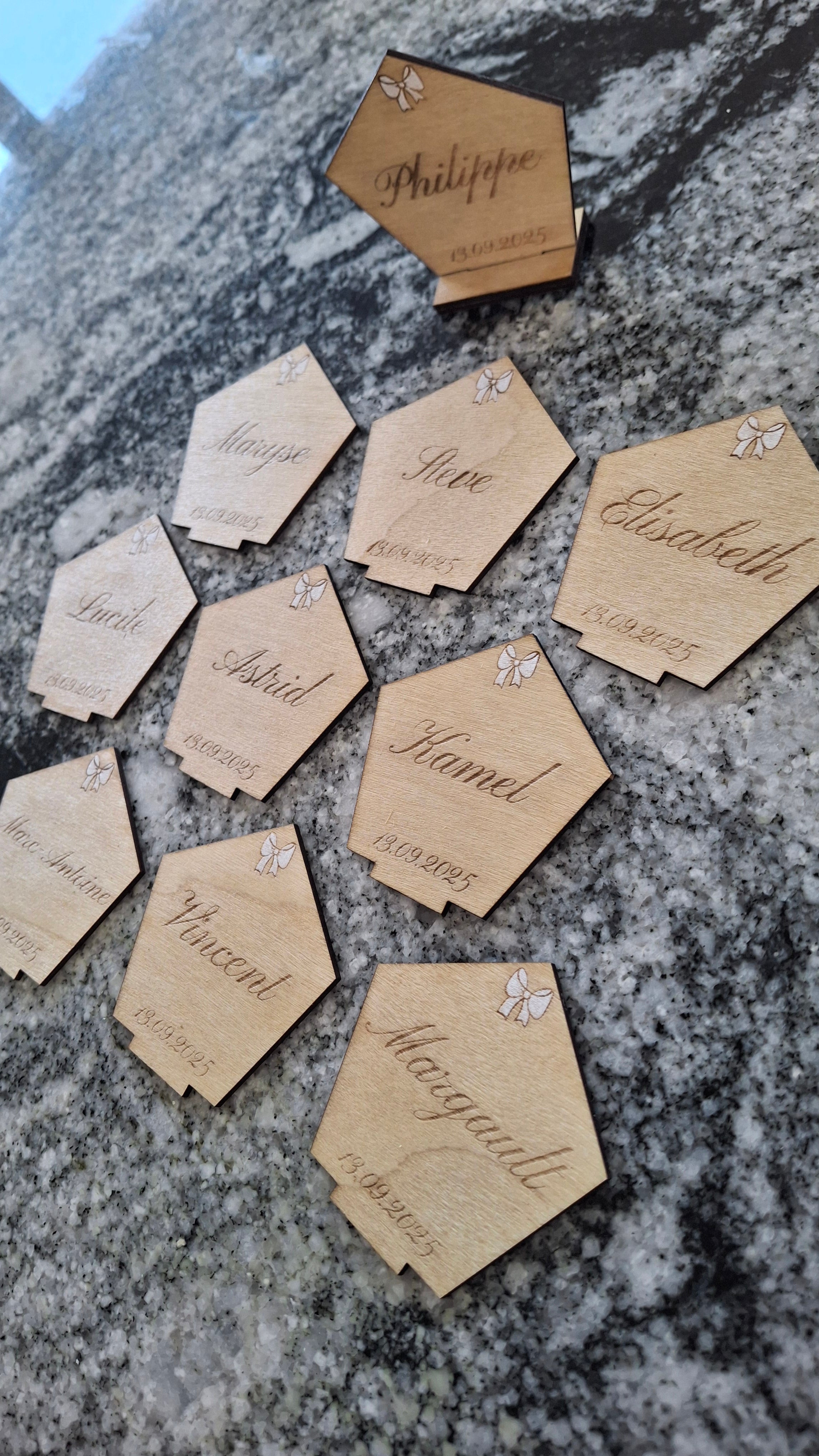 Marque place hexagonal