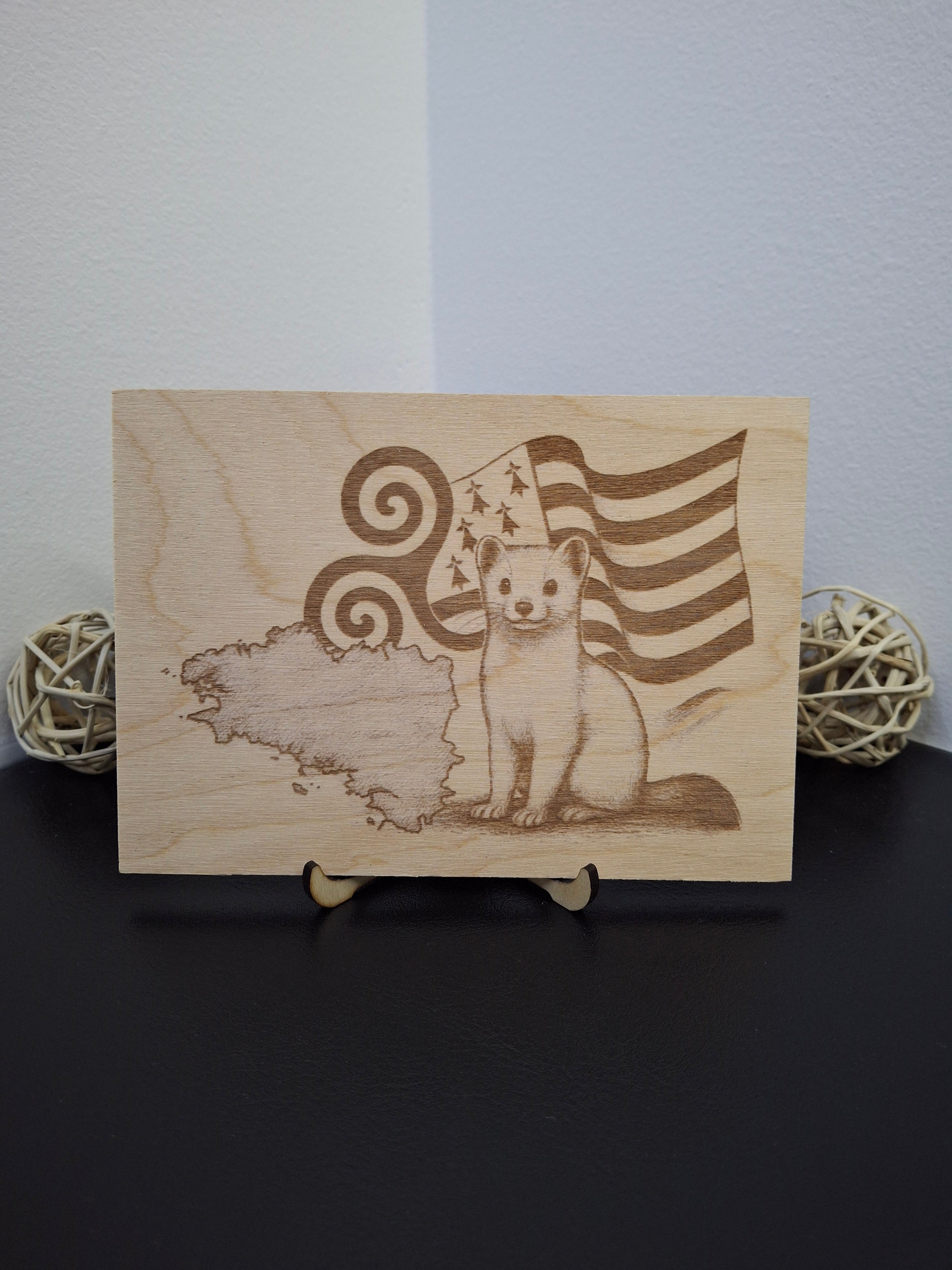 Carte postale en bois